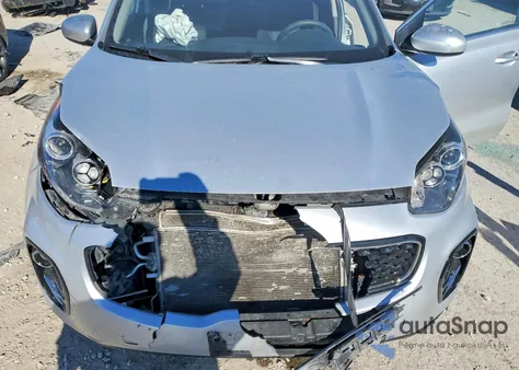 2019 Kia Sportage Lx z USA, uszkodzony, nr VIN KNDPMCAC7K7556717